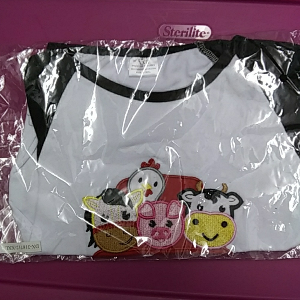 Kids Raglan tee
